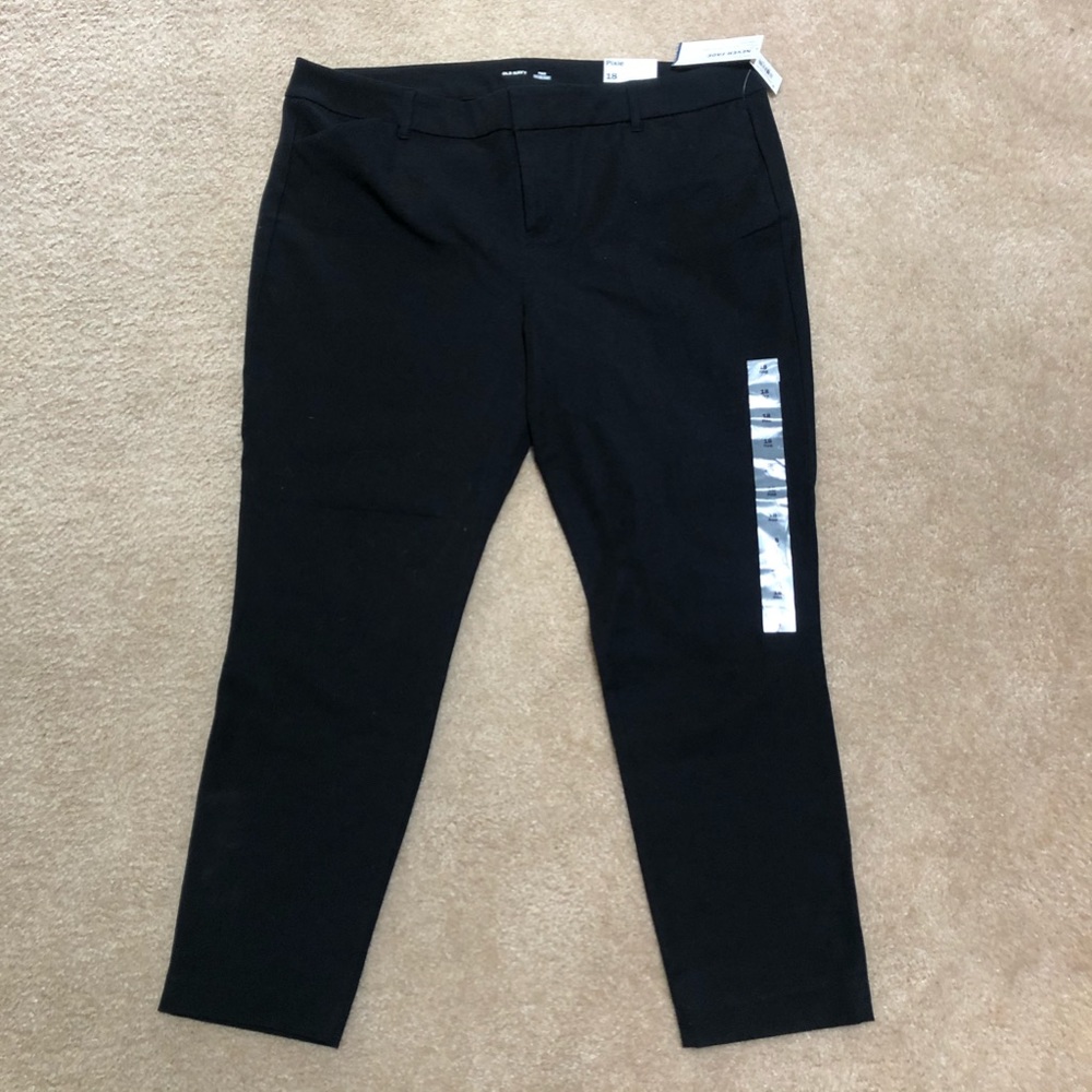 NWT Old Navy Pixie Pants - Black, 18